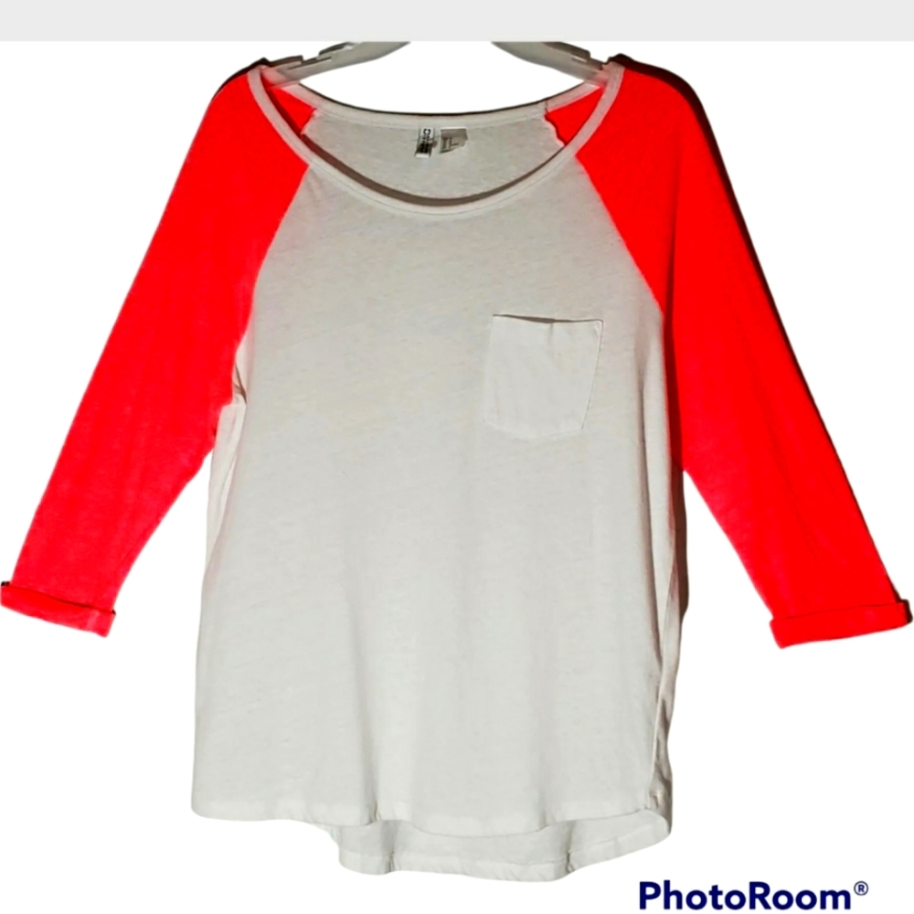 H&M women’s tee shirt crew neck pink long sleeve size medium. 150